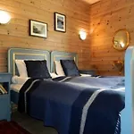 Eidfjord Gjestgiveri Bed and Breakfast 3*