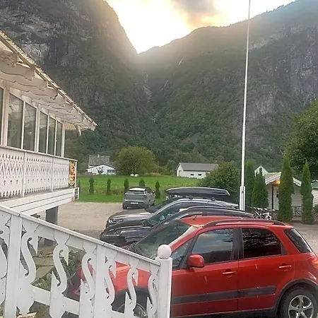 ベッド・アンド・ブレックファスト Eidfjord Gjestgiveri