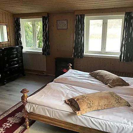 Eidfjord Gjestgiveri 3*
