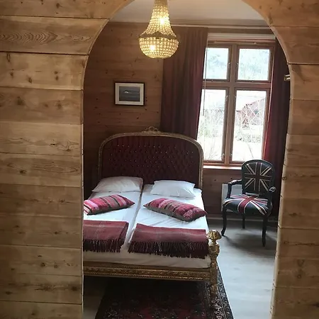 غيستغيفيري فندق مبيت وإفطار