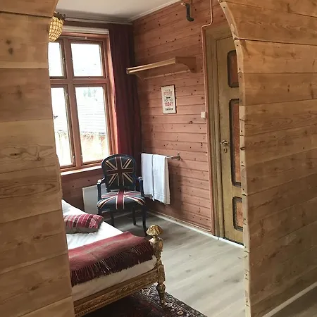 Eidfjord Gjestgiveri 3*