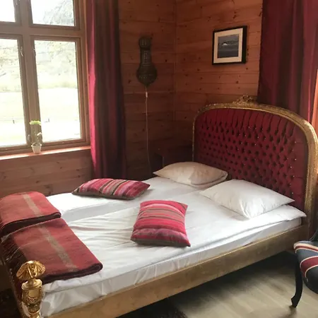 Bed & Breakfast Eidfjord Gjestgiveri 3*