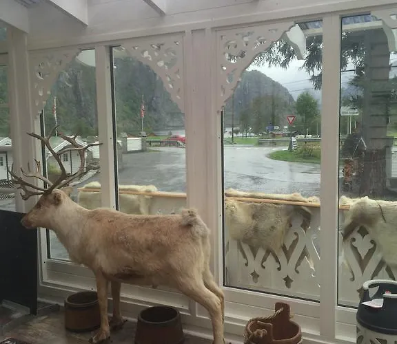 Eidfjord Gjestgiveri Bed & Breakfast