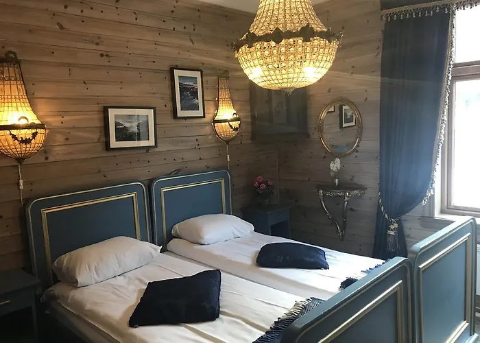 Eidfjord Gjestgiveri 3*