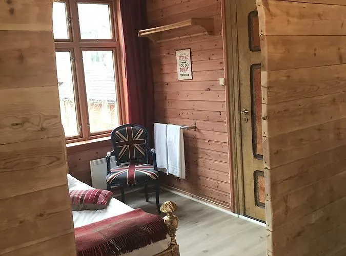 Eidfjord Gjestgiveri 3*