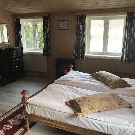 Eidfjord Gjestgiveri Bed & Breakfast 3*